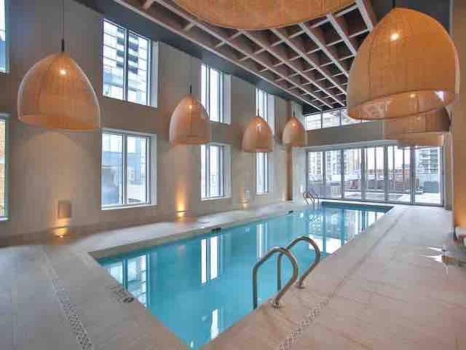 Mind Blowing City View - 2 Beds - Pool & Spa - Downtown 蒙特利尔 外观 照片